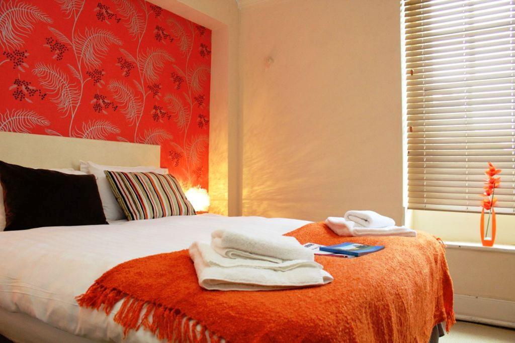 The Halford Hotel Halford  Bilik gambar